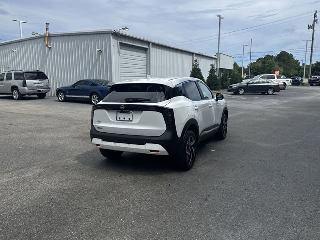 Used 2025 Nissan Kicks SV FWD image 5