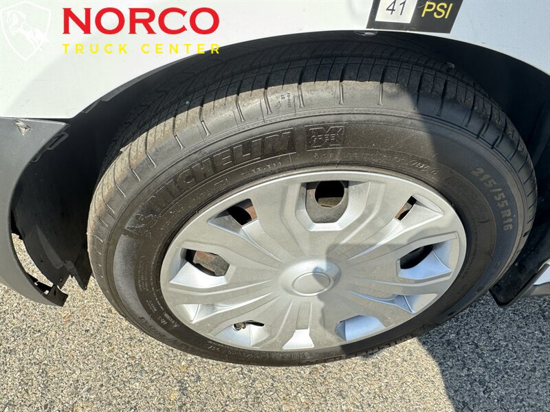 Used 2015 Ford Transit Connect XL FWD image 16