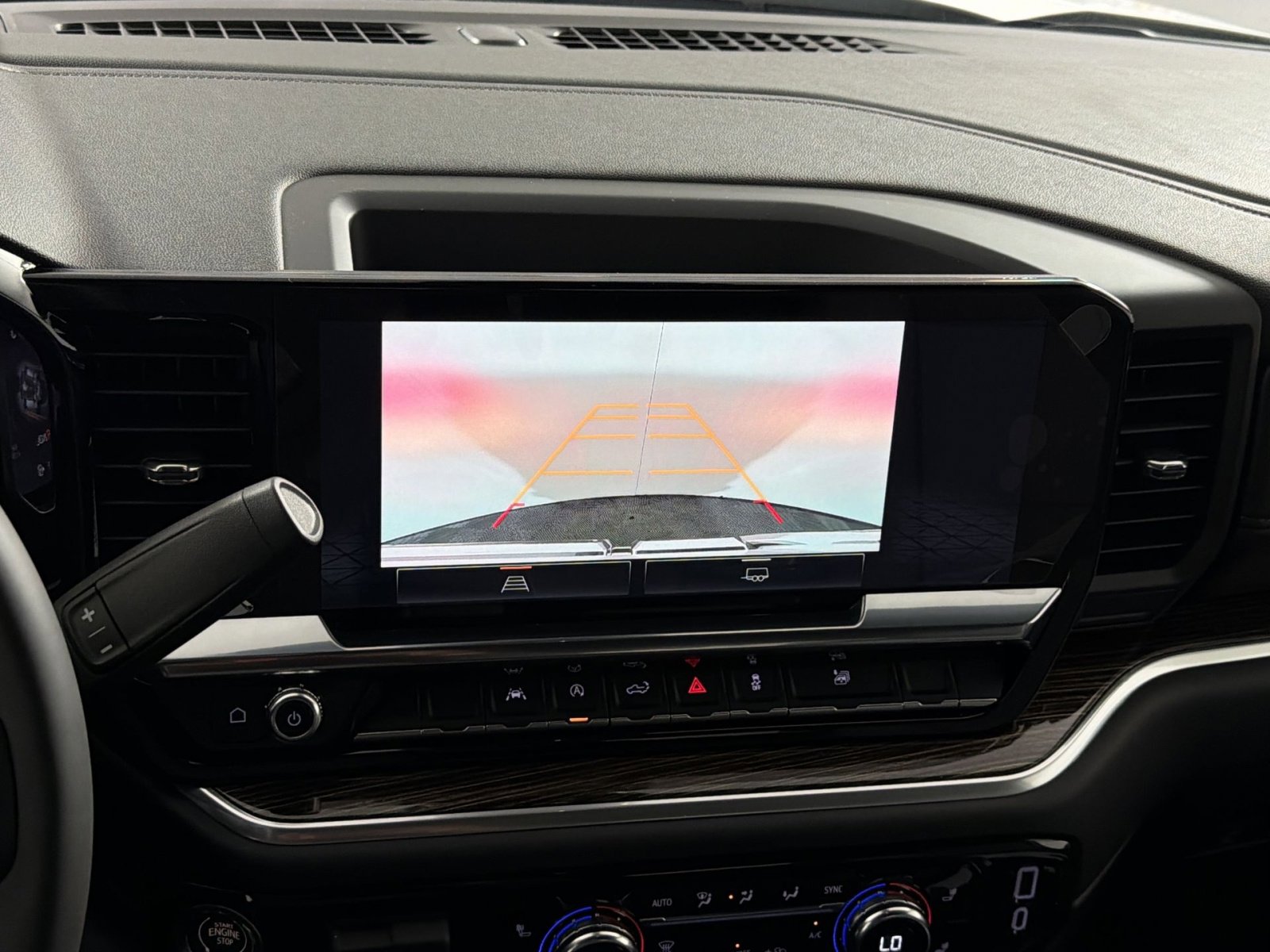 New 2026 GMC Sierra 1500 SLE image 19