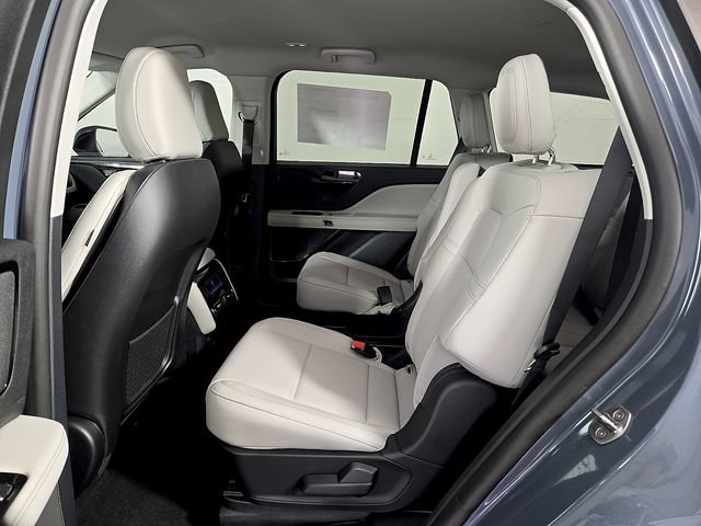 New 2026 Lincoln Aviator 2WD image 10