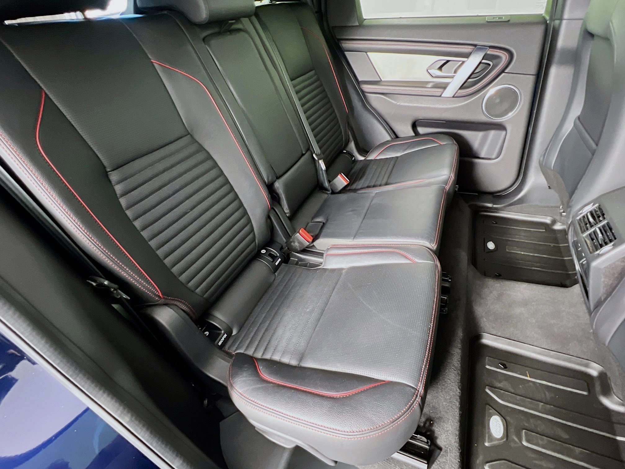 Used 2022 Land Rover Discovery Sport S R-Dynamic image 24