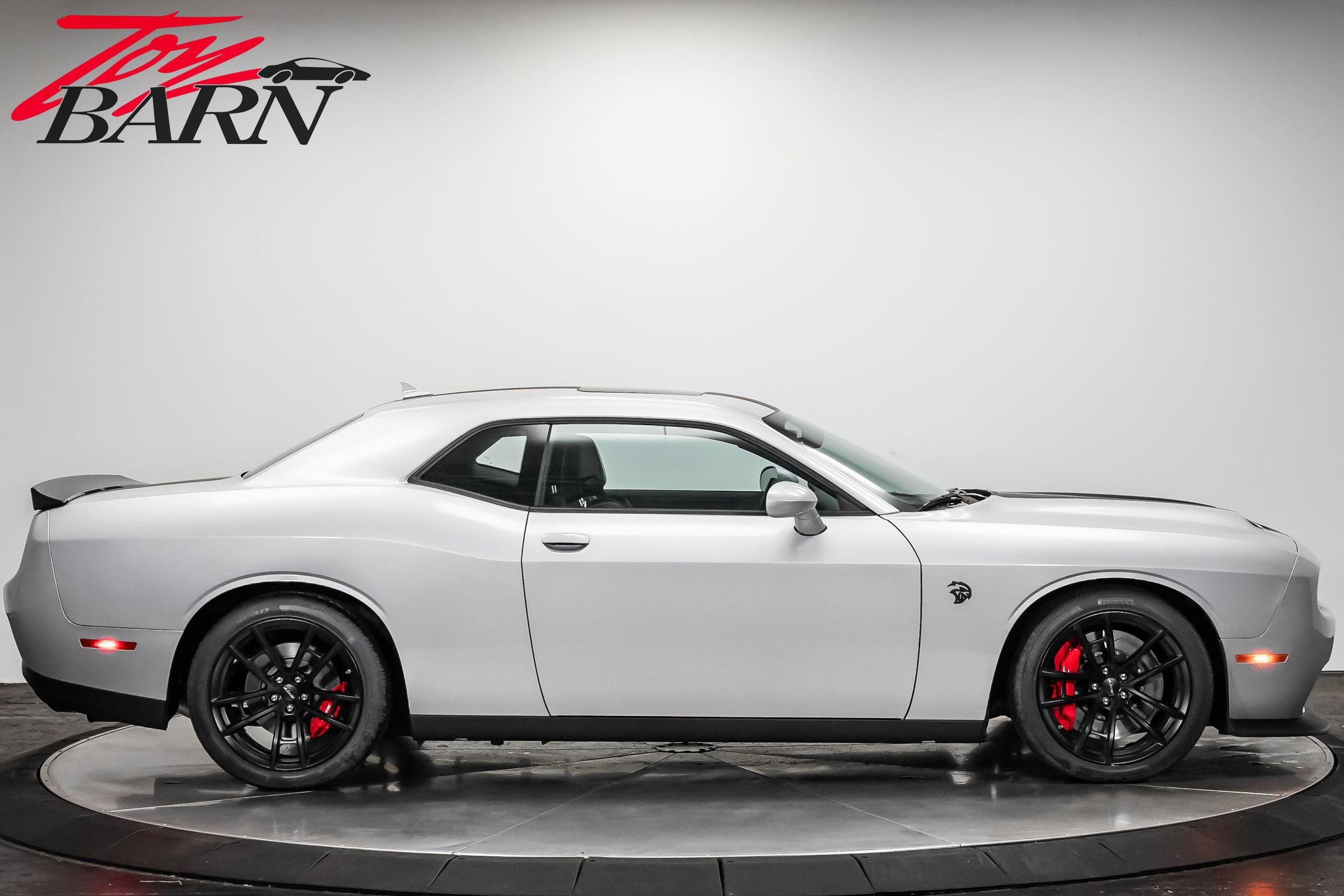Used 2023 Dodge Challenger SRT Hellcat image 6
