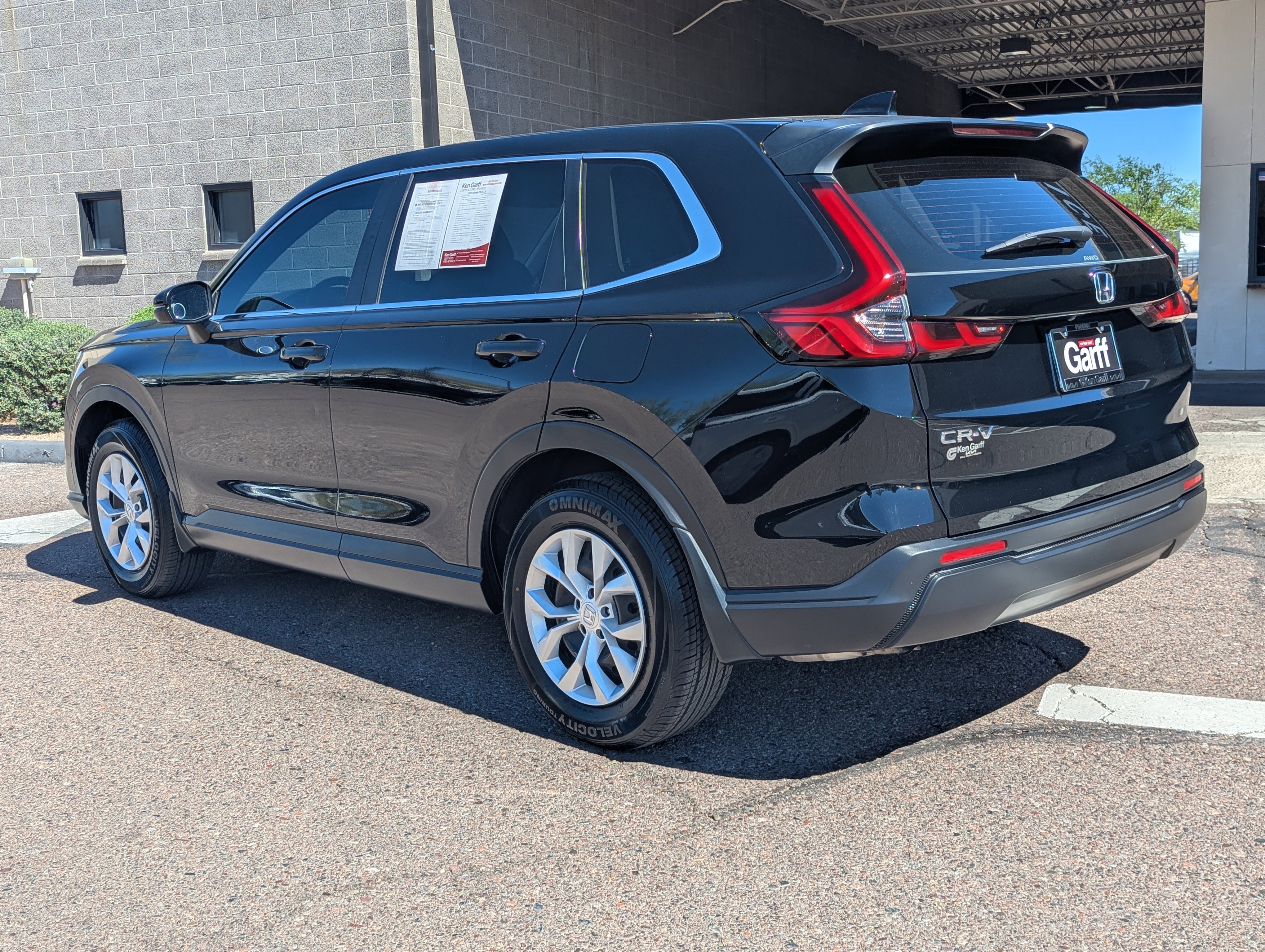 Used 2023 Honda CR-V LX image 4