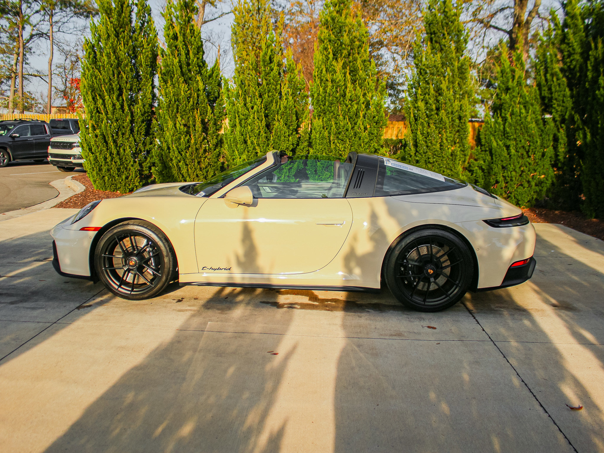 Used 2025 Porsche 911 Targa 4 GTS image 7