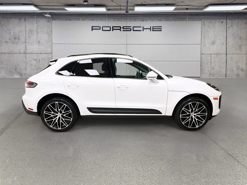 New 2026 Porsche Macan AWD/4WD image 8
