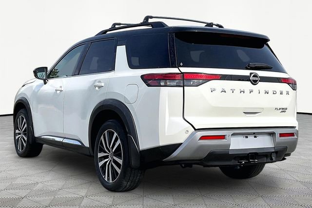 Used 2024 Nissan Pathfinder Platinum w/ Cargo Package image 4