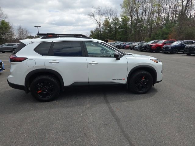 Certified 2025 Nissan Rogue SV AWD/4WD image 8