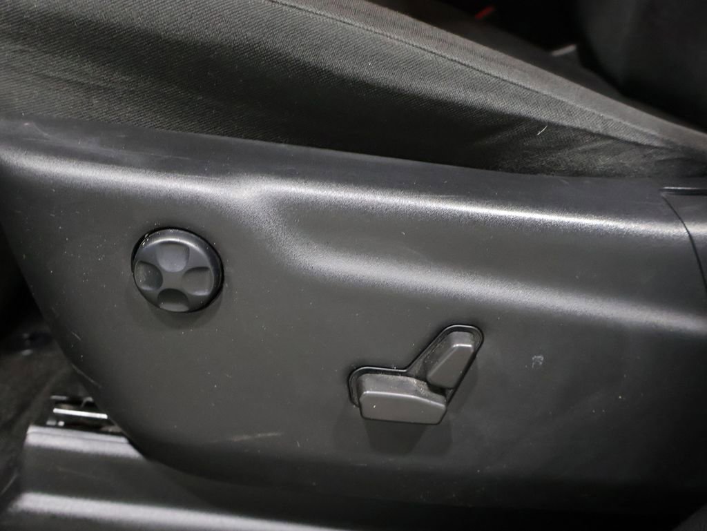 Used 2022 Dodge Durango SXT w/ Blacktop Package image 21