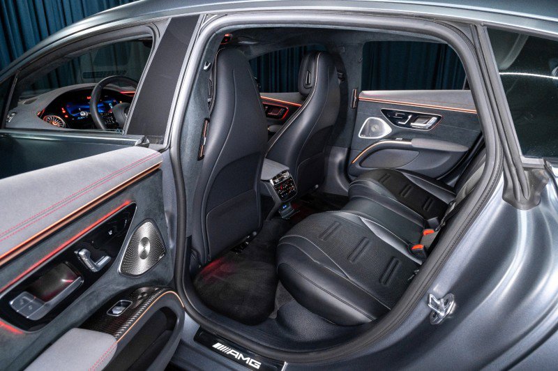 Certified 2024 Mercedes-Benz EQS AMG 4MATIC image 29