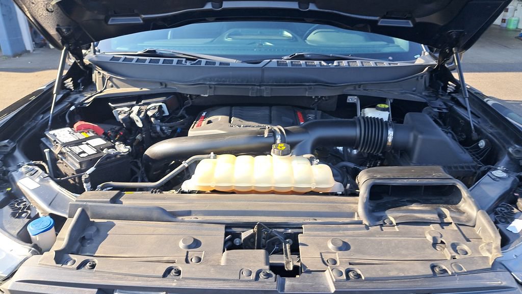 Used 2021 Ford F150 Raptor w/ Equipment Group 801A High AWD/4WD image 22