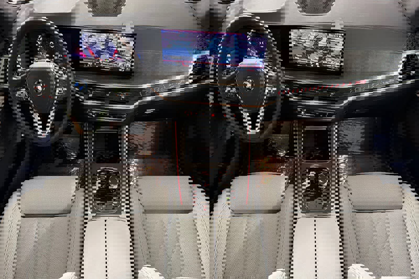 Used 2024 BMW X5 xDrive50e image 3