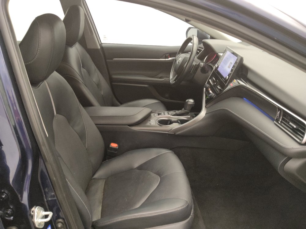 Used 2022 Toyota Camry XSE FWD image 21