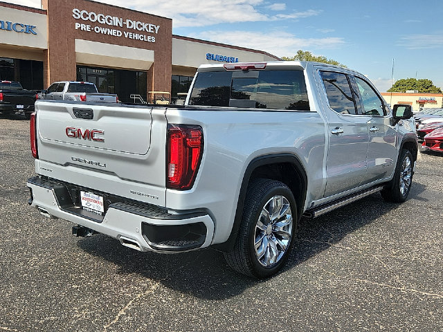 Certified 2022 GMC Sierra 1500 Denali w/ Denali Reserve Package AWD/4WD image 4