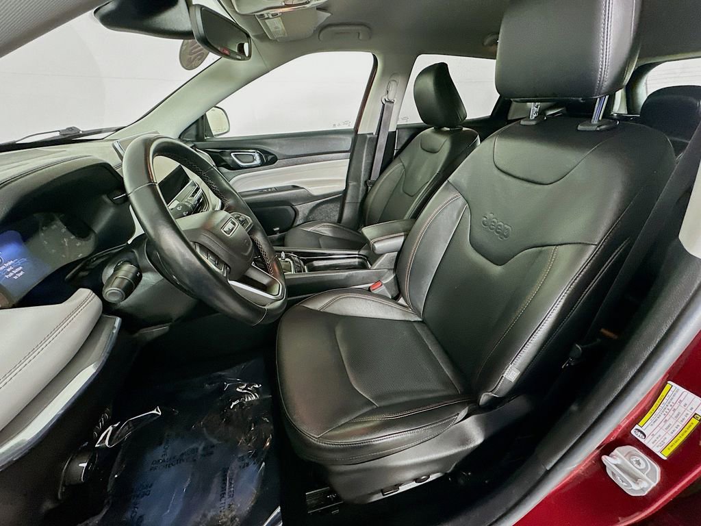 Certified 2022 Jeep Compass Limited image 31