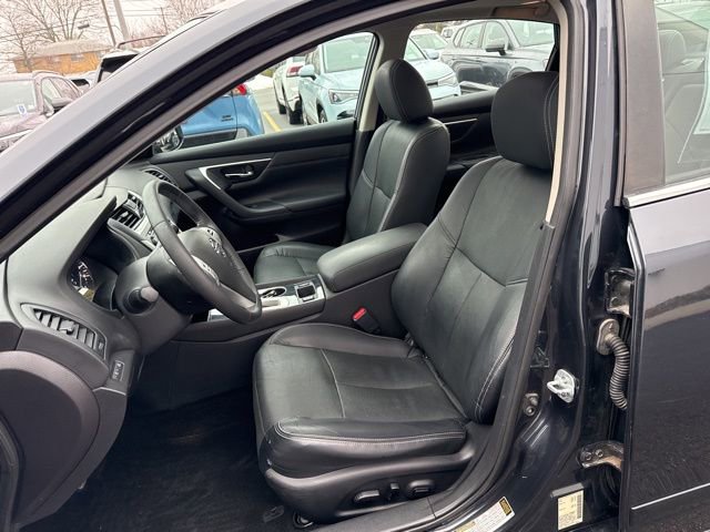 Used 2016 Nissan Altima 2.5 SL w/ 2.5 Technology w/LED Package image 23