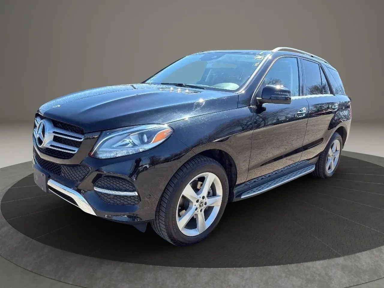Used 2018 Mercedes-Benz GLE 350 4MATIC image 1