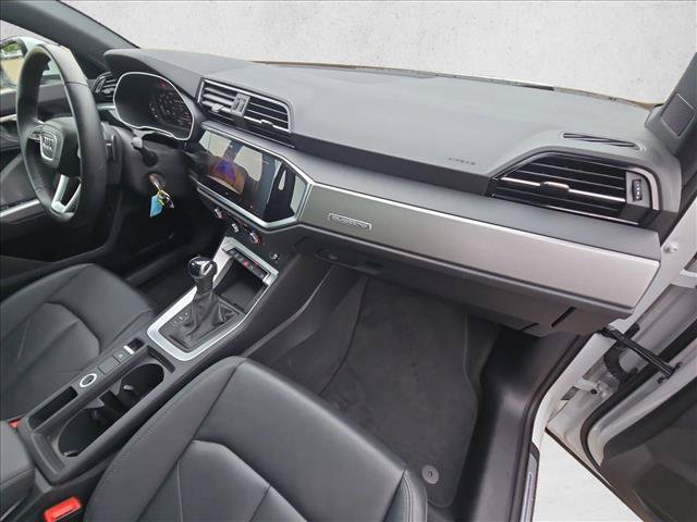 Used 2025 Audi Q3 2.0T Premium AWD/4WD image 23