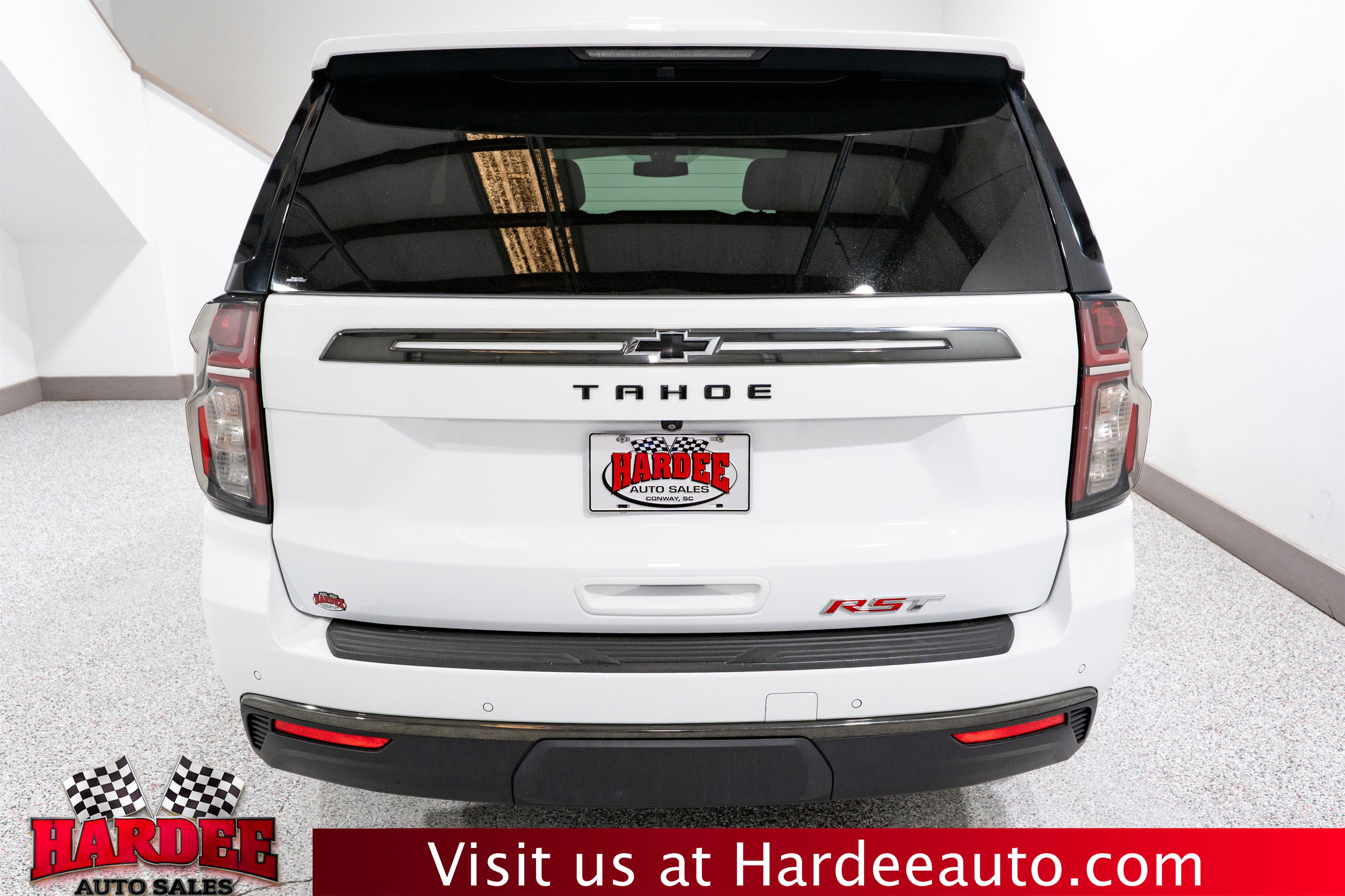 Used 2021 Chevrolet Tahoe RST w/ Luxury Package AWD/4WD image 4