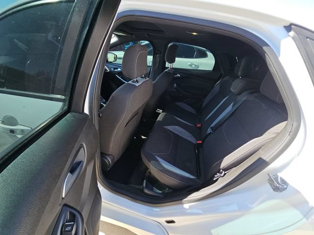 Used 2016 Ford Focus ST FWD image 8