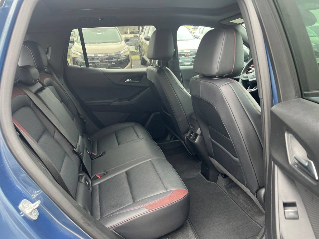 Used 2025 Chevrolet Equinox RS w/ Safety and Technology Package AWD/4WD image 15