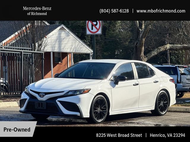 Used 2022 Toyota Camry SE w/ Convenience Package image 1