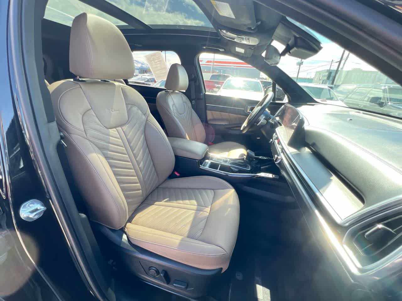 Certified 2024 Kia Sorento SX Prestige w/ Olive Brown Leather Package AWD/4WD image 28
