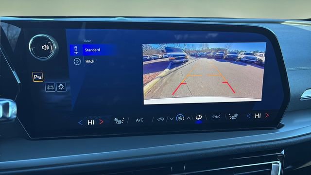 Certified 2025 Chevrolet Traverse LT image 26