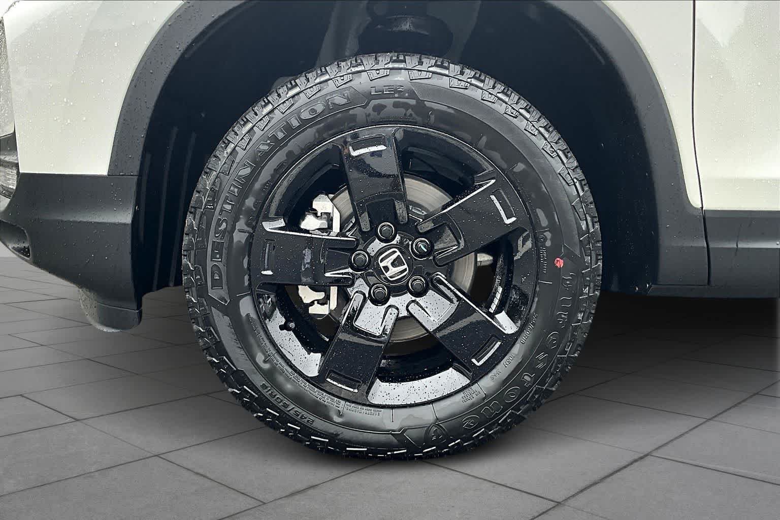 New 2026 Honda Ridgeline Black Edition image 9