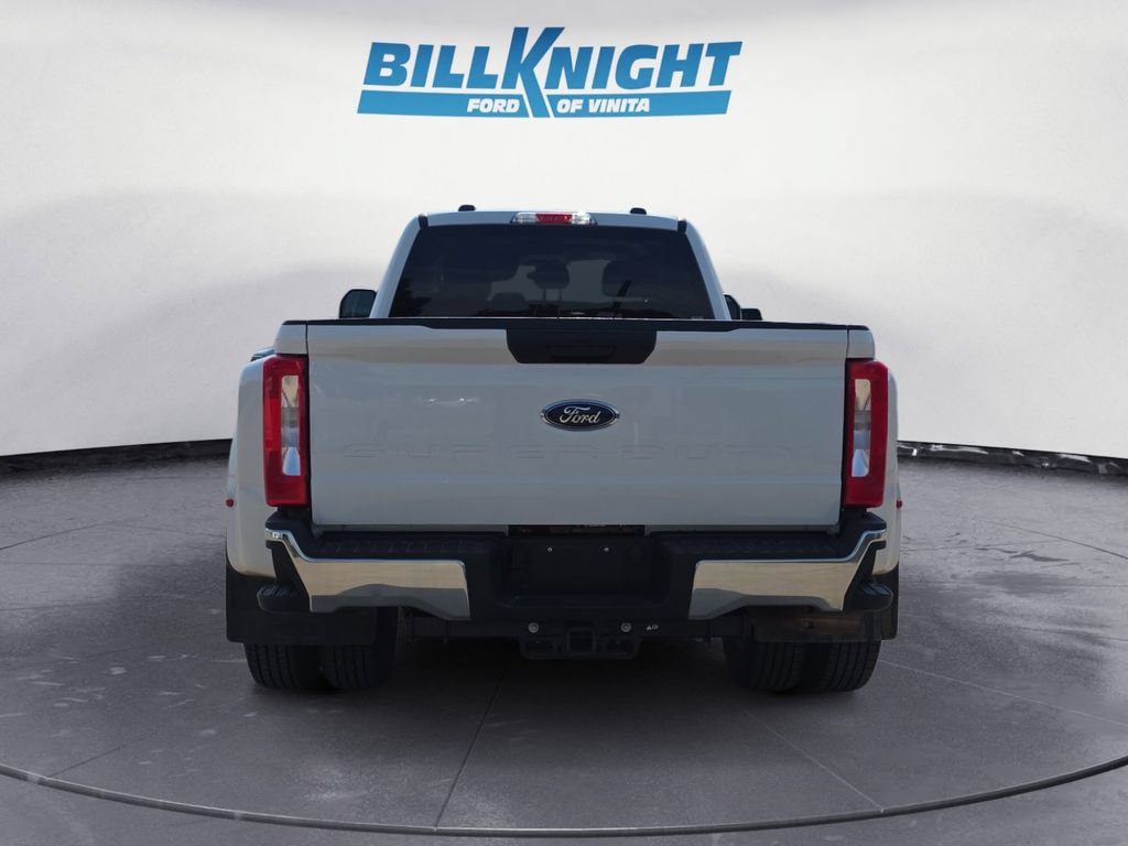 Used 2025 Ford F350 XLT AWD/4WD image 4