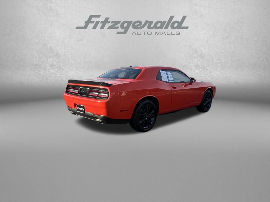 Used 2023 Dodge Challenger SXT w/ Blacktop Package image 7