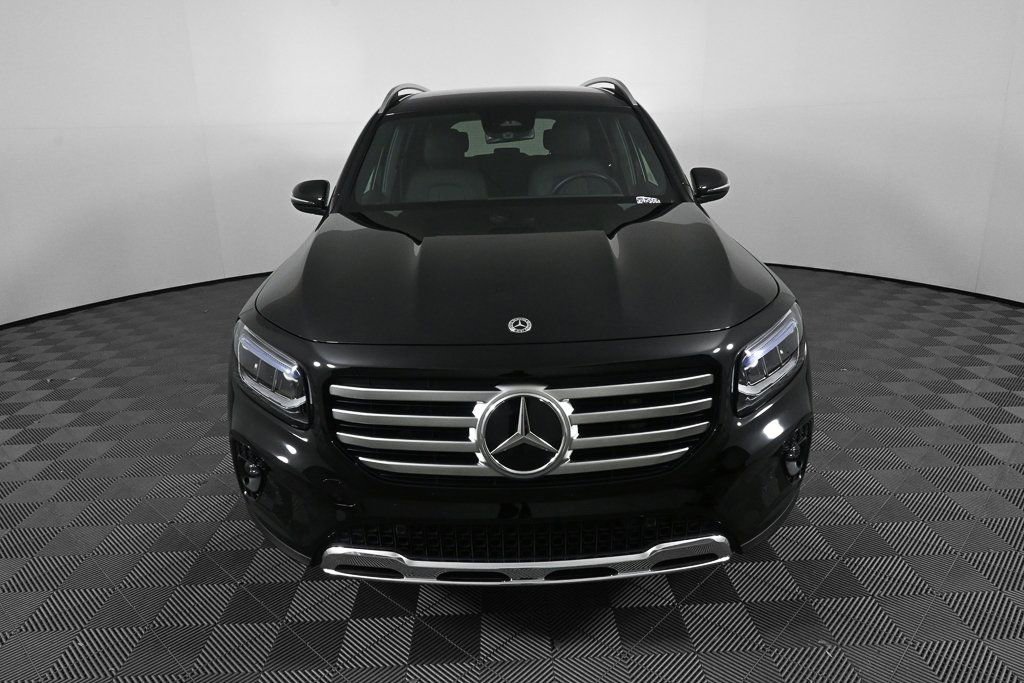 Used 2025 Mercedes-Benz GLB 250 image 34