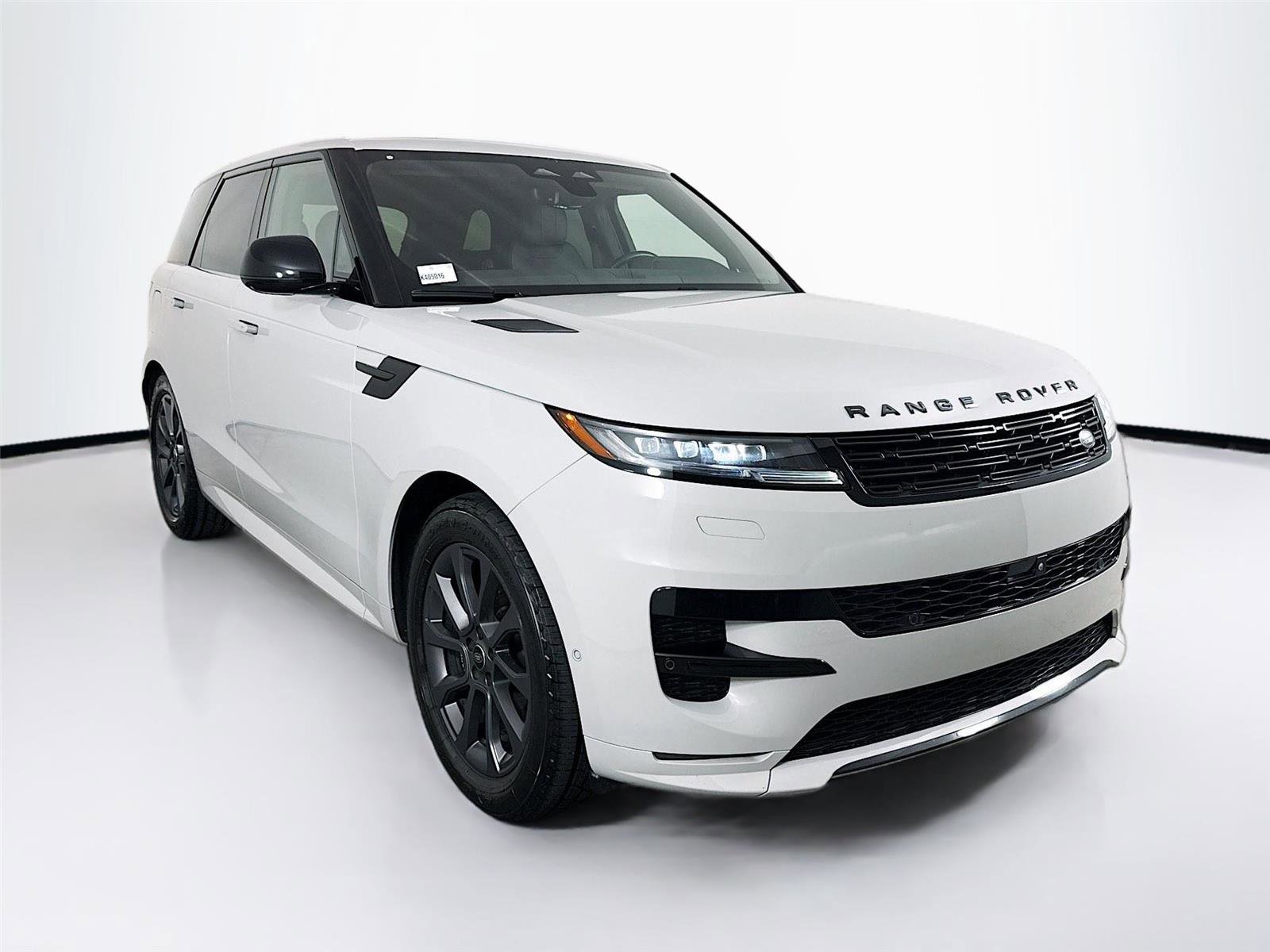 Used 2024 Land Rover Range Rover Sport Dynamic SE image 33