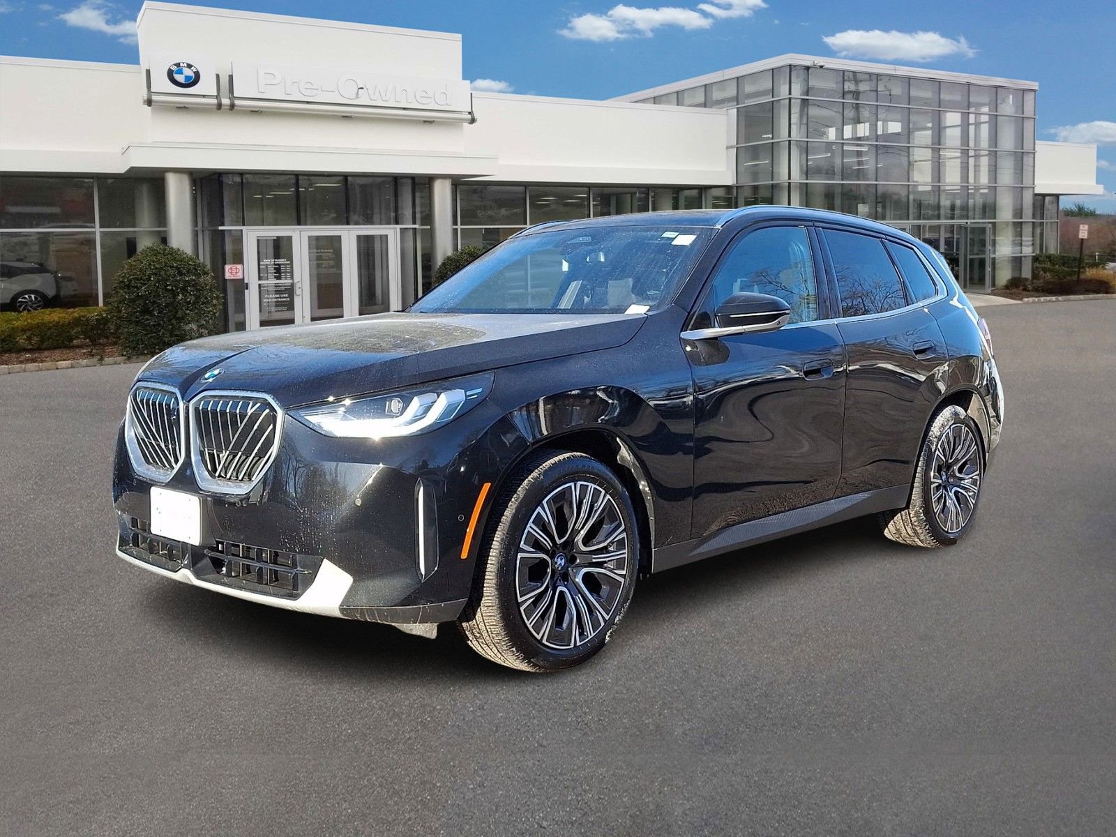 Used 2025 BMW X3 xDrive30i w/ Premium Package image 1