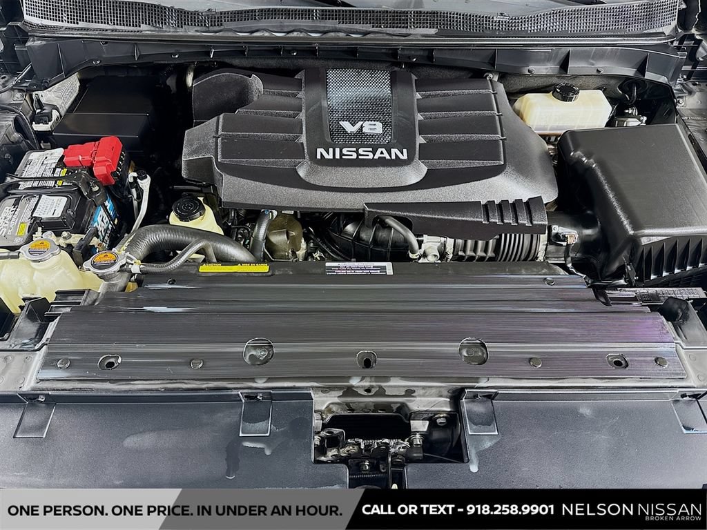 Used 2020 Nissan Titan SL w/ Moonroof Package AWD/4WD image 33