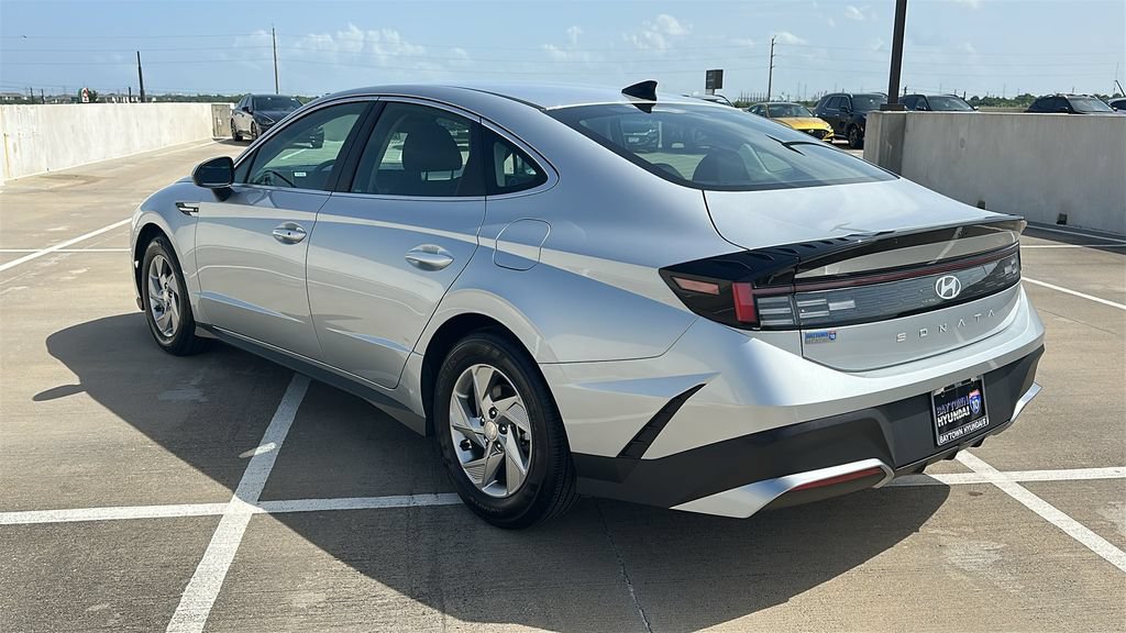 Used 2026 Hyundai Sonata SE FWD image 10