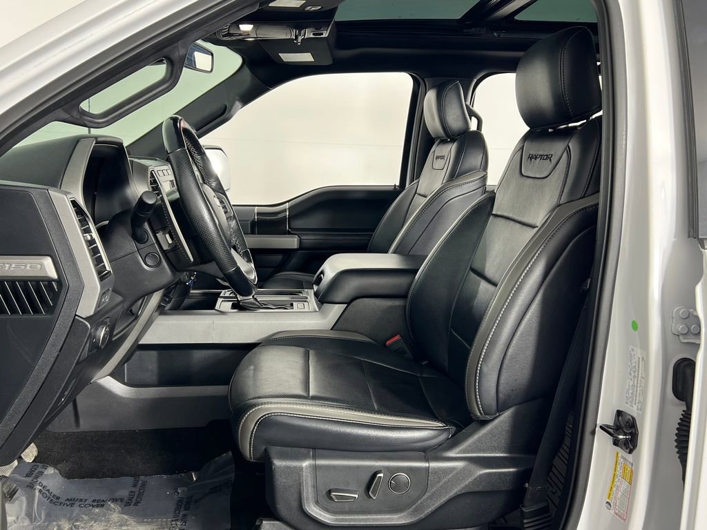 Used 2018 Ford F150 Raptor w/ Equipment Group 802A Luxury image 11