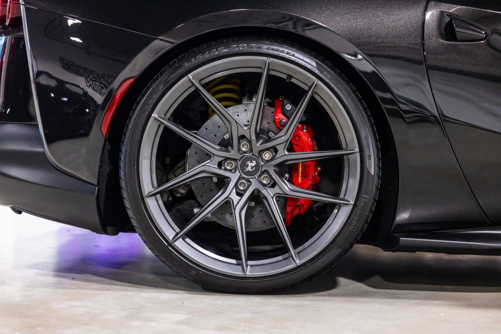 Used 2021 Ferrari 812 GTS RWD image 27