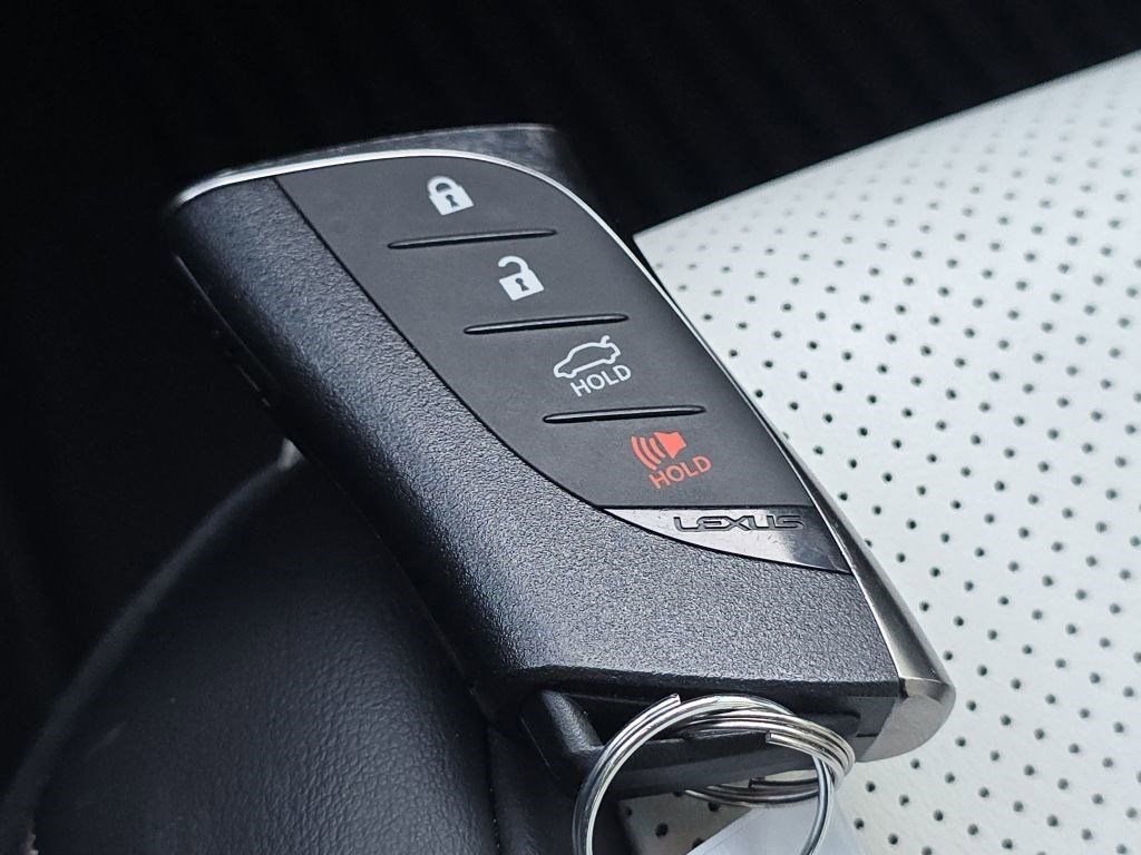 Certified 2025 Lexus ES 350 F Sport image 33