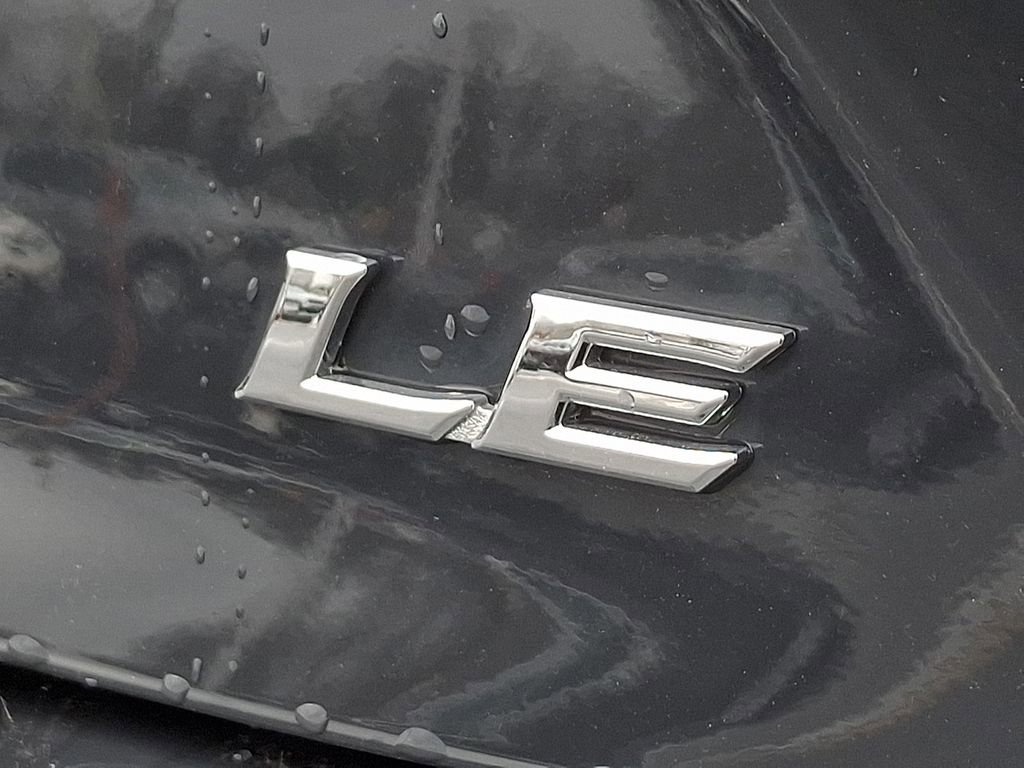 Used 2025 Toyota Camry LE image 34