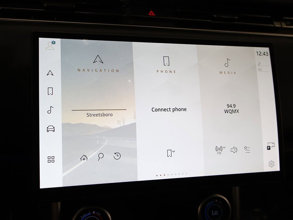 Used 2023 Land Rover Range Rover Long Wheelbase SE image 57