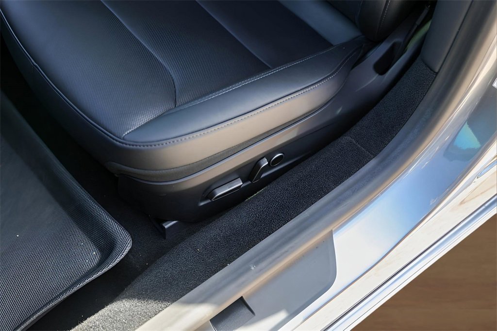 Used 2024 Tesla Model 3 Standard Range image 8