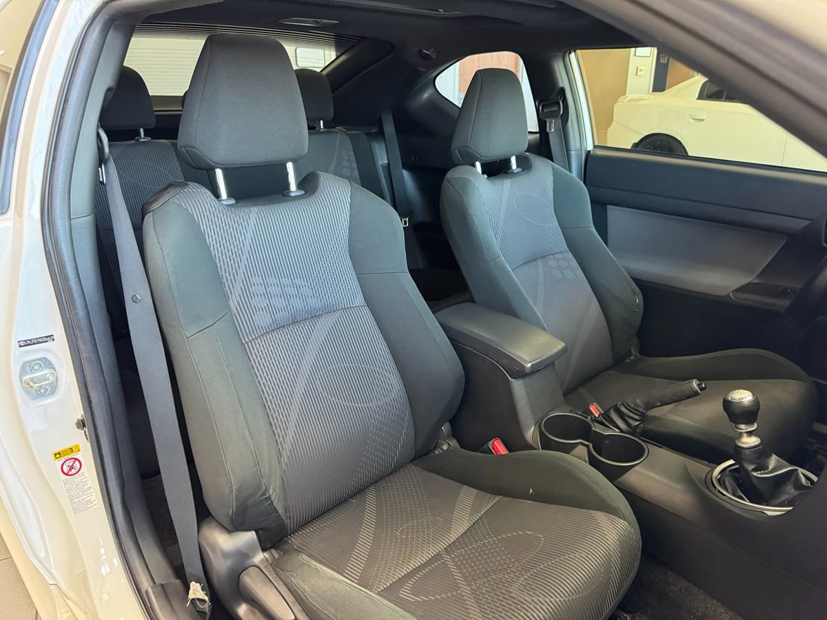 Used 2013 Scion tC FWD image 22