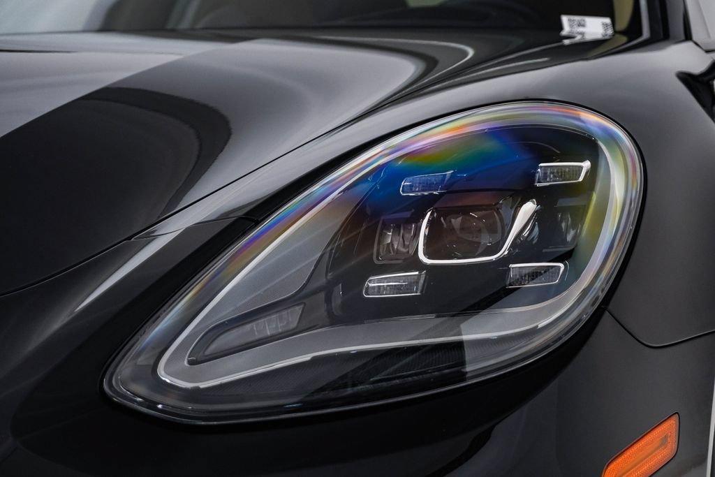 Used 2021 Porsche Panamera RWD image 7