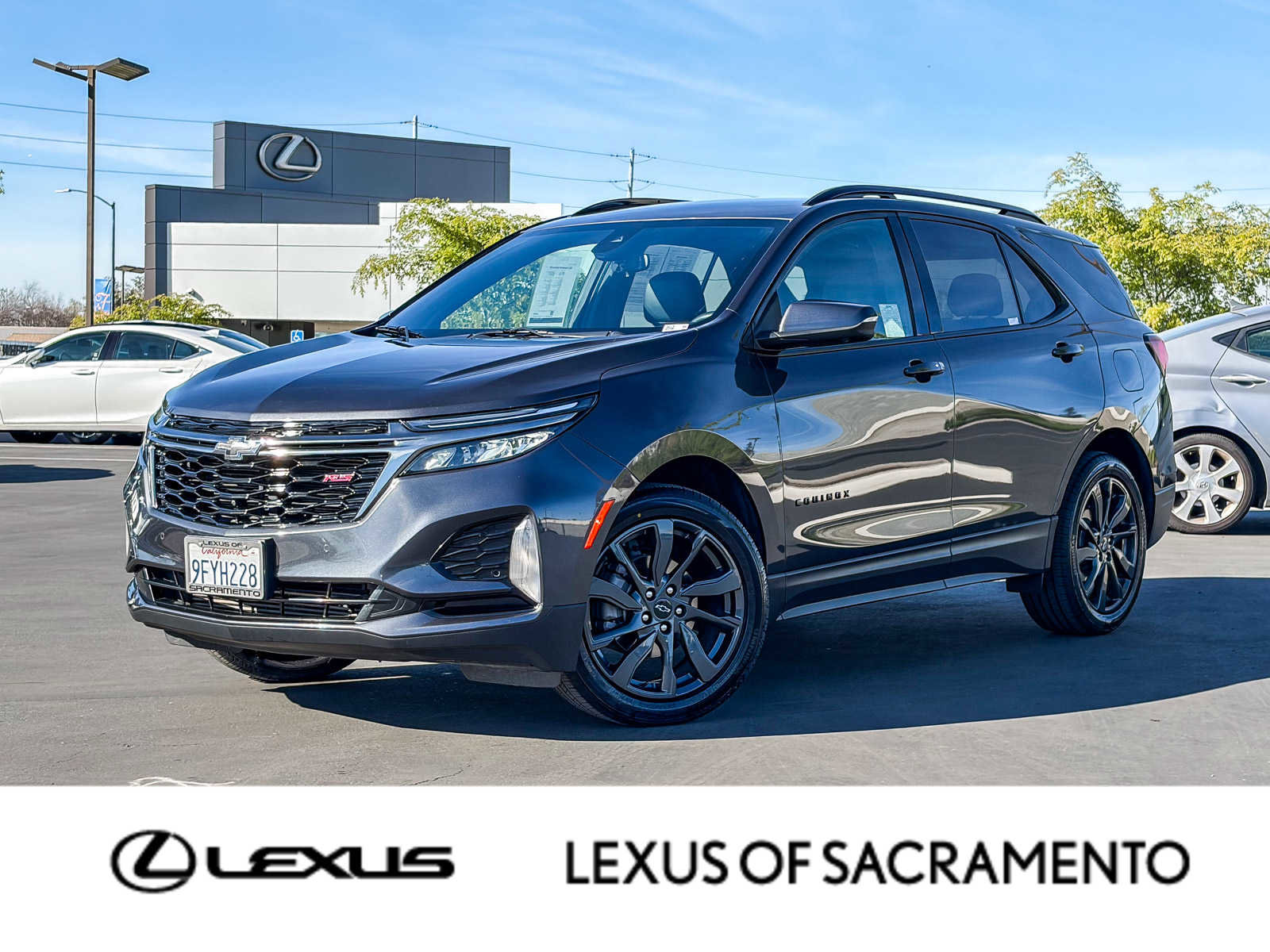 Used 2022 Chevrolet Equinox RS w/ Infotainment Package image 1