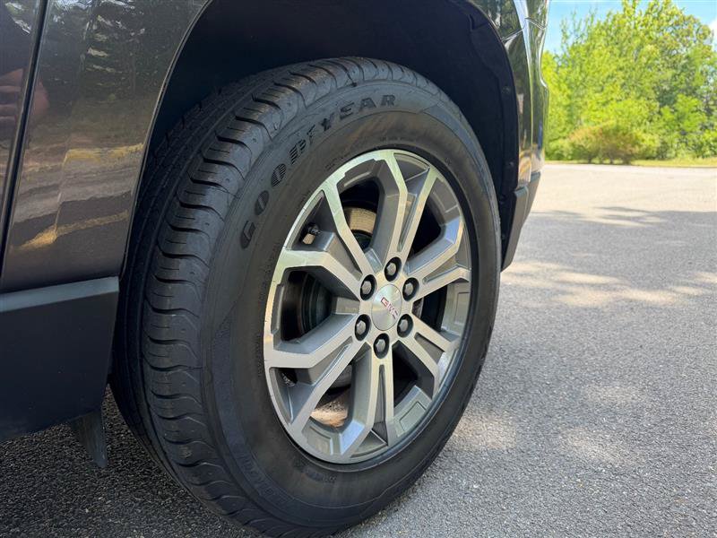 Used 2016 GMC Acadia SLT AWD/4WD image 9