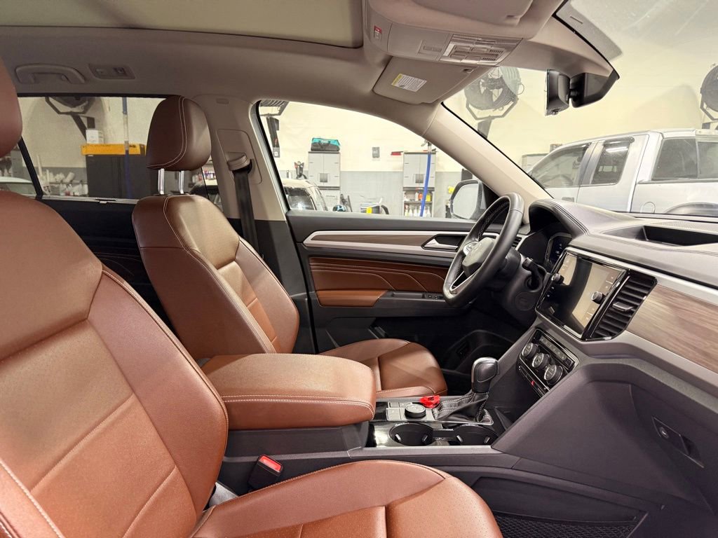 Used 2021 Volkswagen Atlas SEL image 31