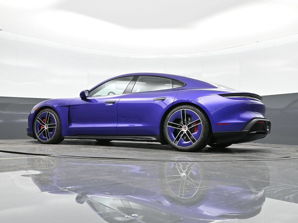 New 2026 Porsche Taycan GTS AWD/4WD image 35