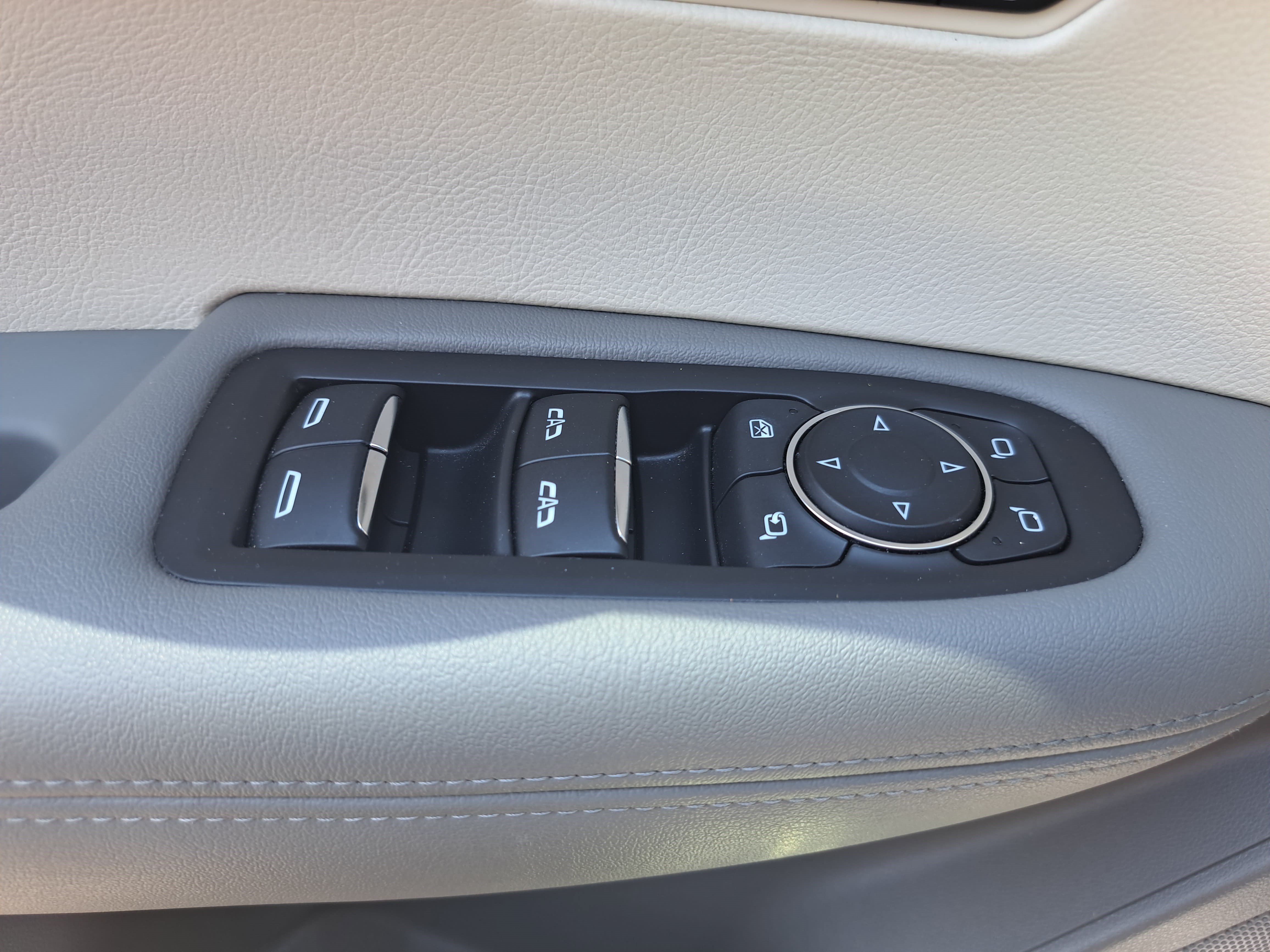 Used 2020 Cadillac XT6 Premium Luxury FWD image 28