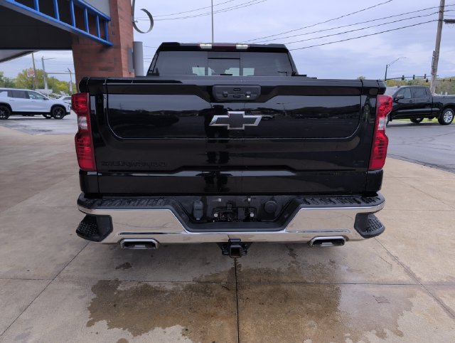 Used 2025 Chevrolet Silverado 1500 LT AWD/4WD image 8