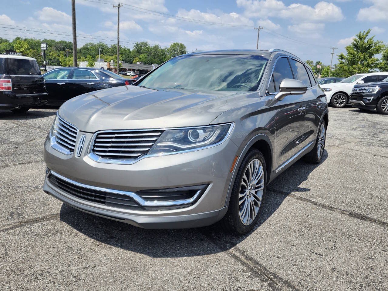 Used 2016 Lincoln MKX Reserve FWD image 8